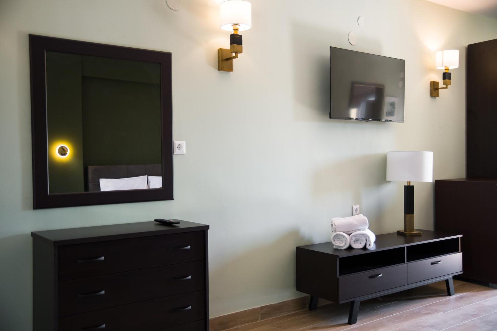 Prasino Horio Hotel Арнайа Екстериор снимка