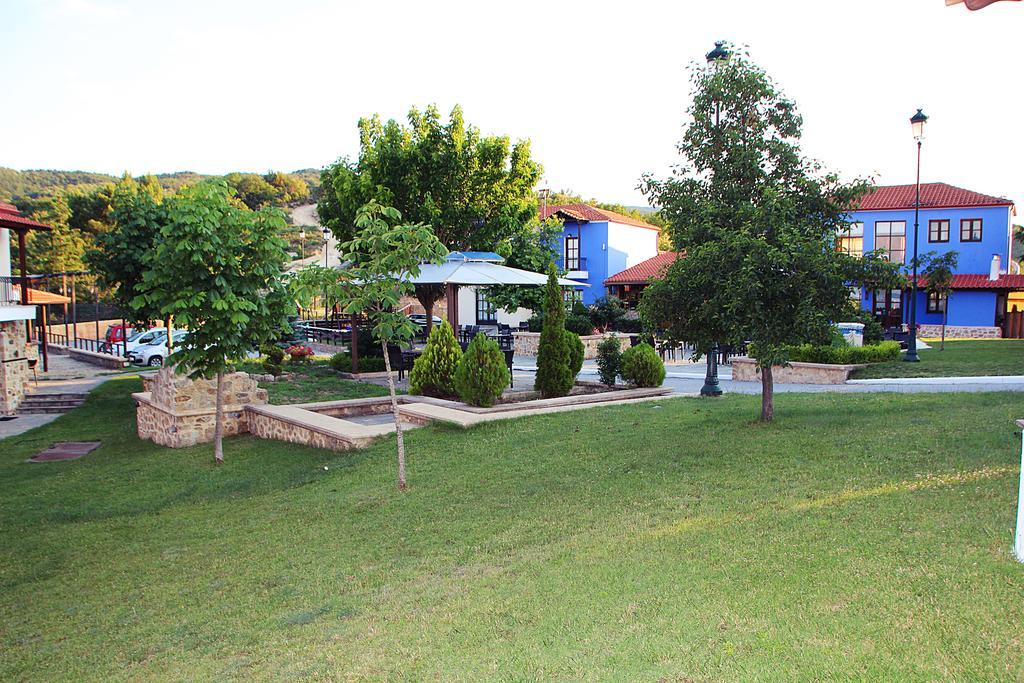 Prasino Horio Hotel Арнайа Екстериор снимка