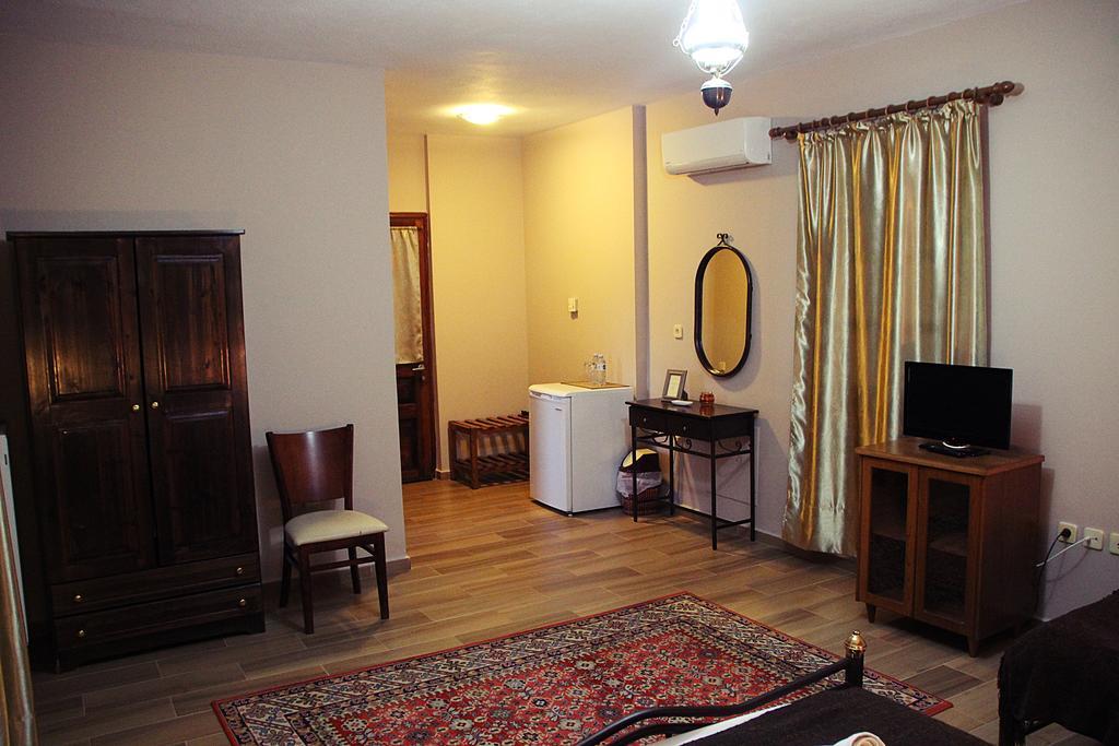 Prasino Horio Hotel Арнайа Екстериор снимка