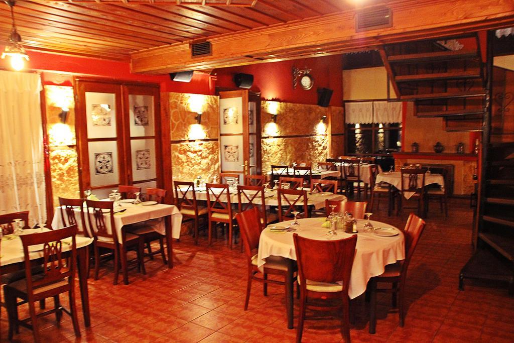 Prasino Horio Hotel Арнайа Екстериор снимка